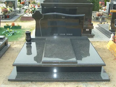 Nagrobki Korcz Luboń koło Poznania